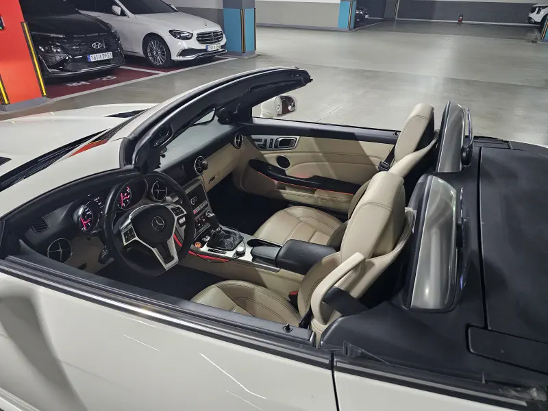 Mercedes-Benz SLK-Class