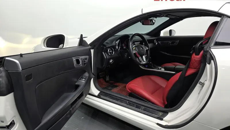 Mercedes-Benz SLK-Class