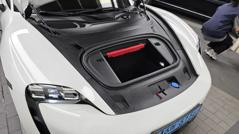 Porsche Taycan