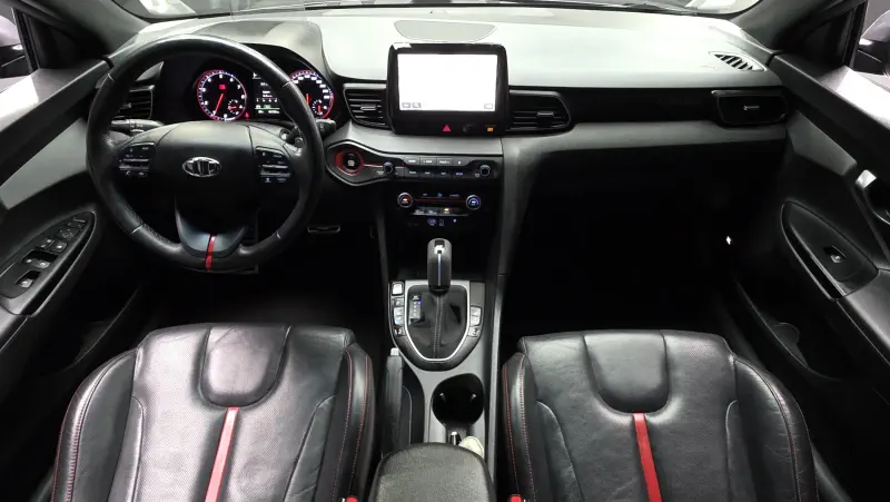 Hyundai Veloster