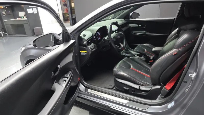 Hyundai Veloster