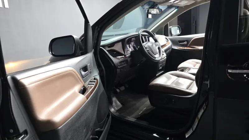 Toyota Sienna