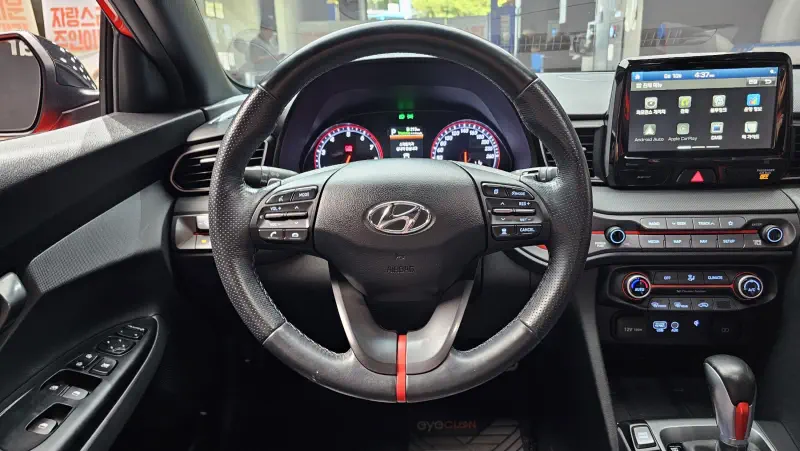 Hyundai Veloster