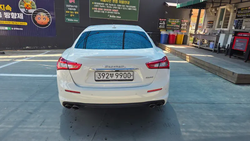 Maserati Ghibli