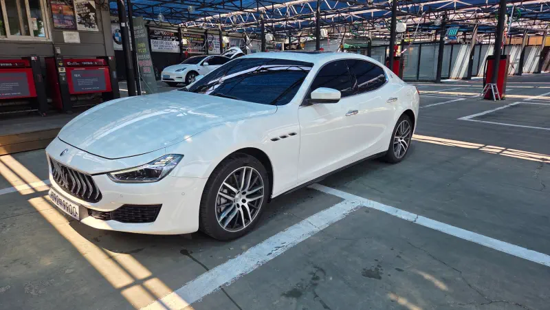 Maserati Ghibli