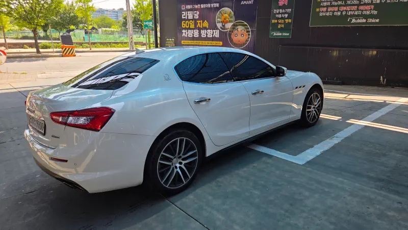 Maserati Ghibli