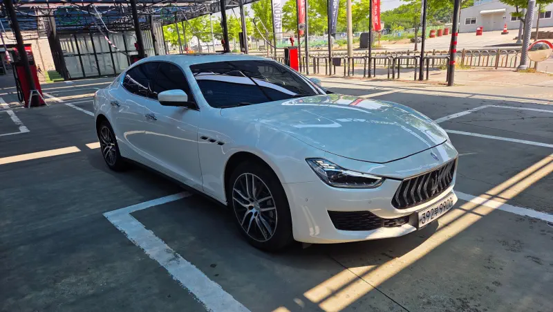 Maserati Ghibli
