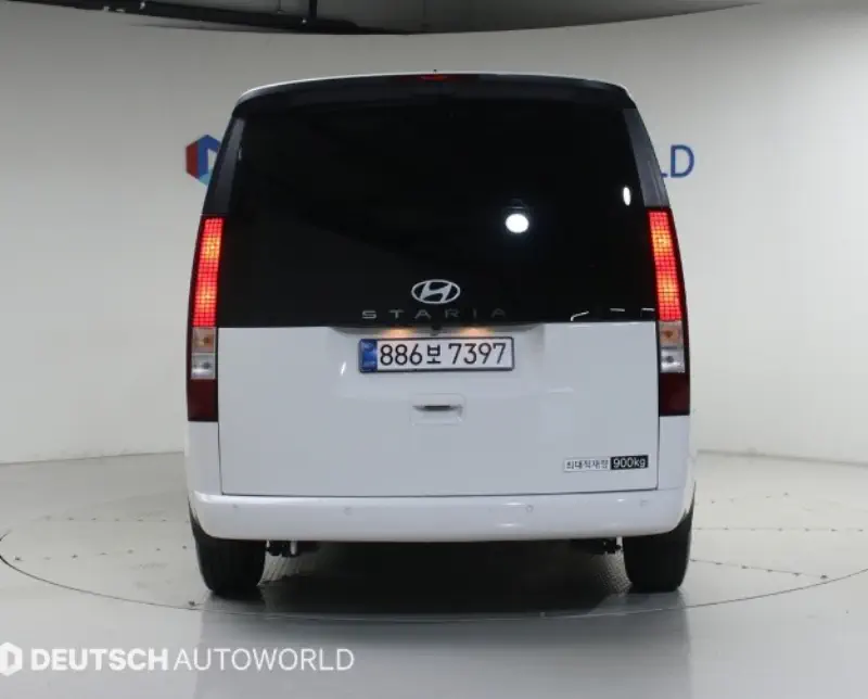 Hyundai Staria