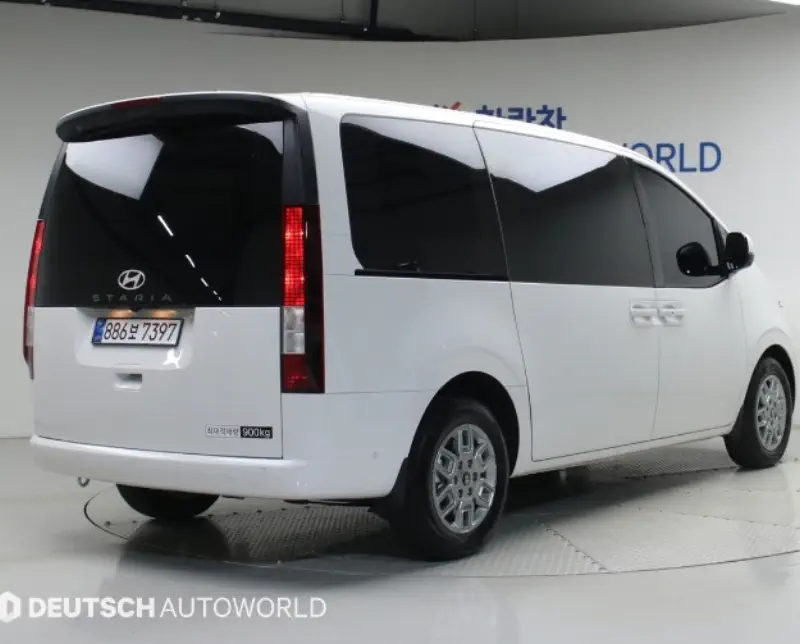 Hyundai Staria