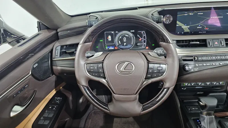 Lexus ES300h