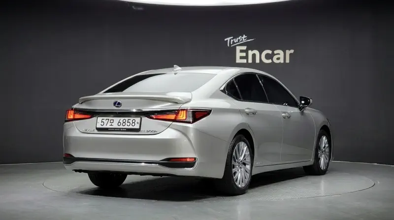 Lexus ES300h