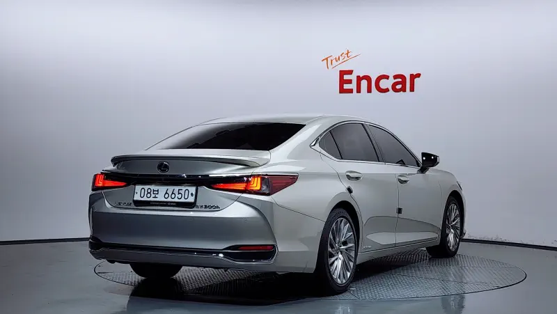 Lexus ES300h