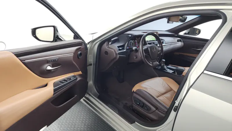 Lexus ES300h