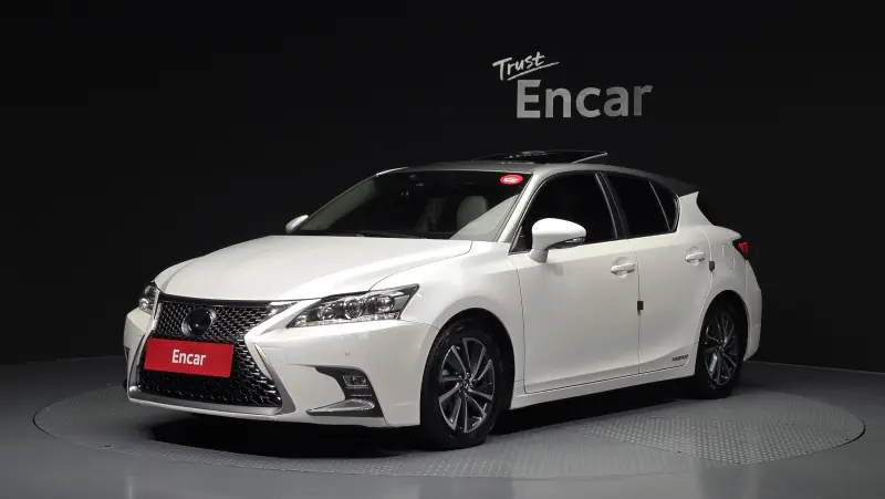 Lexus CT200h