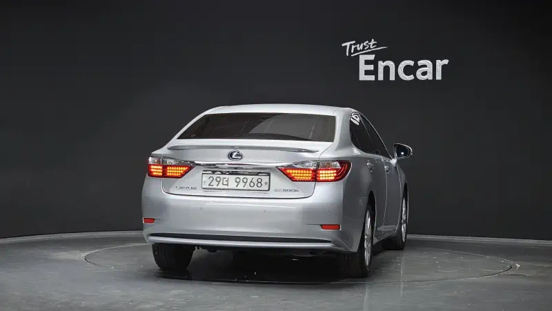 Lexus ES300h