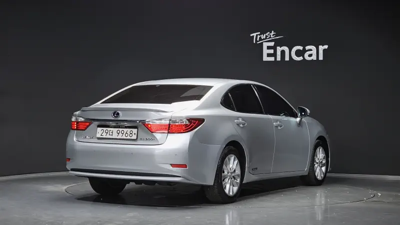 Lexus ES300h