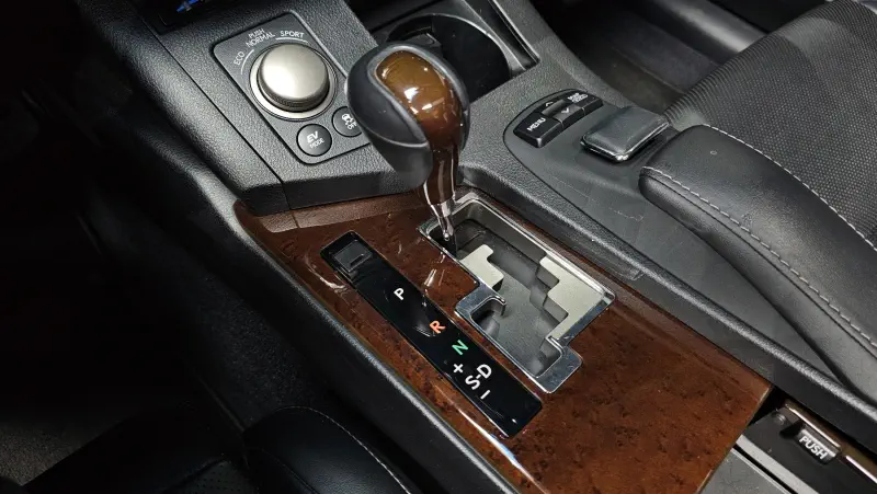 Lexus ES300h