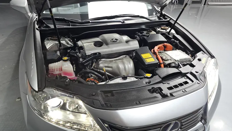 Lexus ES300h
