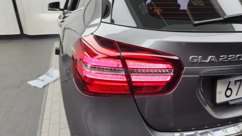 Mercedes-Benz GLA-Class