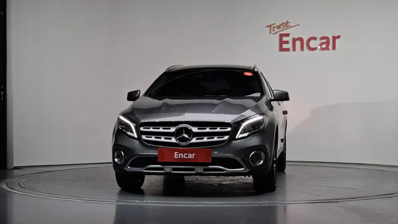 Mercedes-Benz GLA-Class