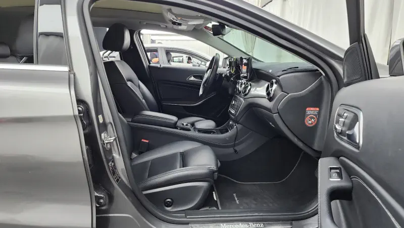 Mercedes-Benz GLA-Class