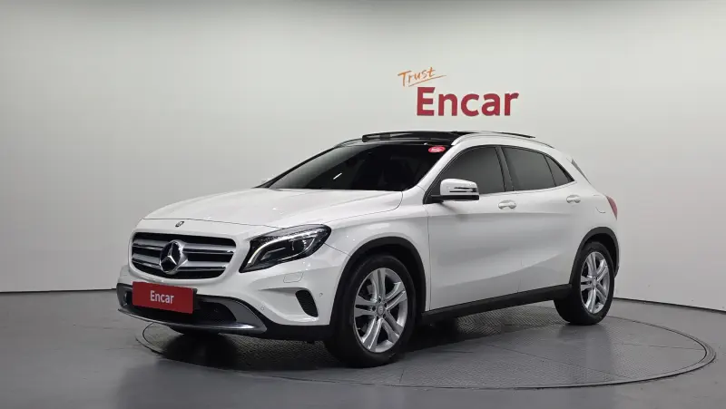 Mercedes-Benz GLA-Class