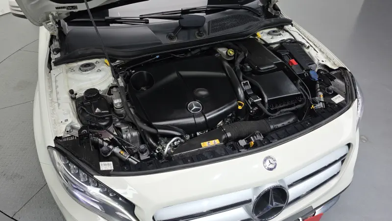 Mercedes-Benz GLA-Class