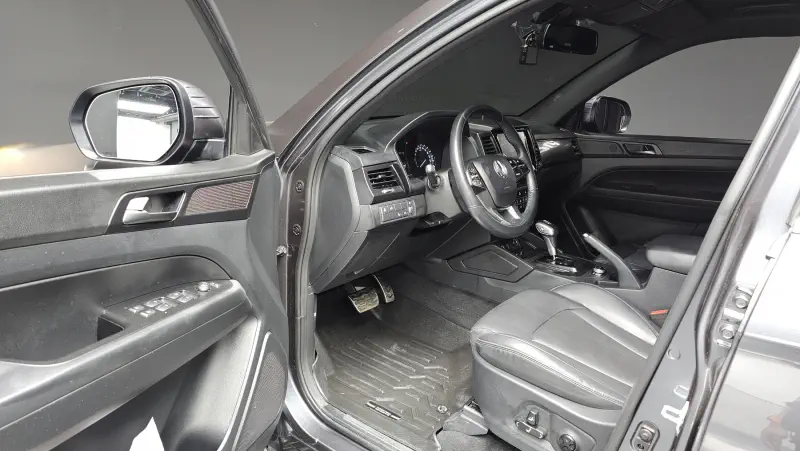 SsangYong Rexton Sports