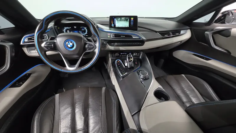 BMW i8