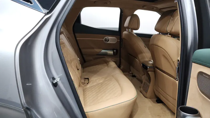 Genesis GV60