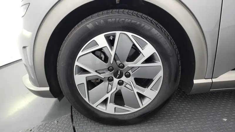 Genesis GV60