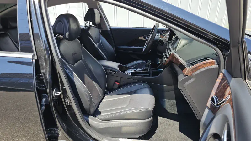 Hyundai Aslan
