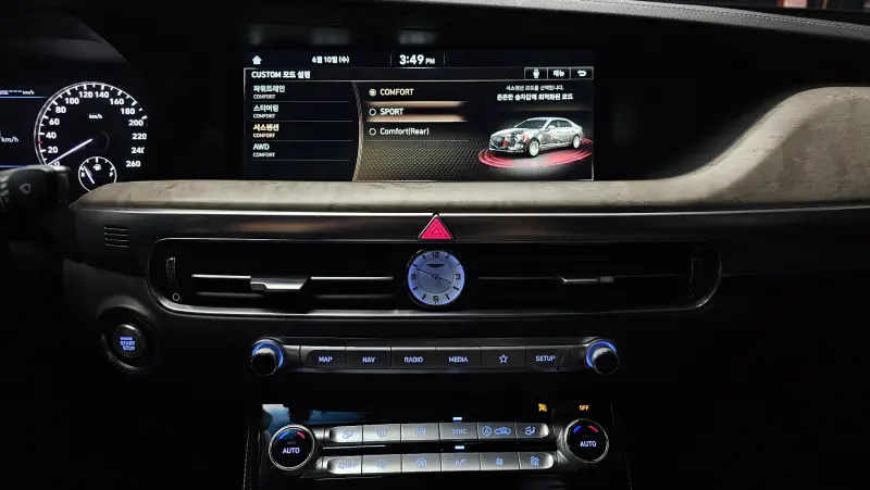 Genesis G90