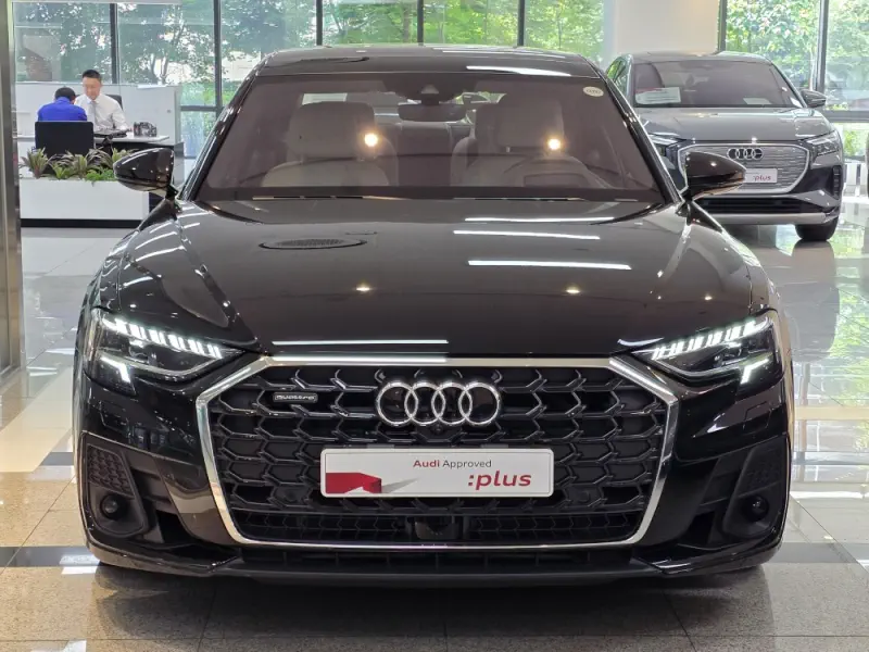 Audi A8