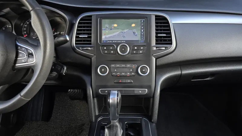 Renault Samsung SM6