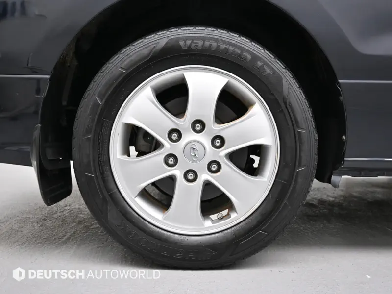 Hyundai Grand Starex