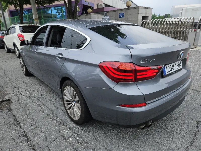 BMW 5-Series Gran Turismo