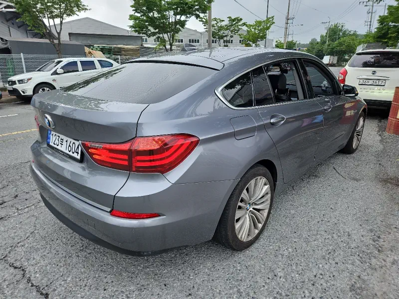 BMW 5-Series Gran Turismo
