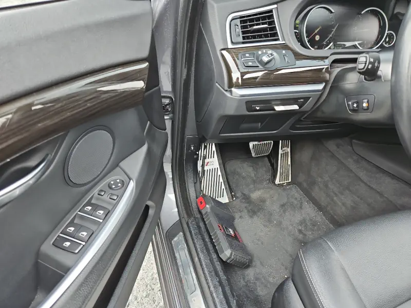 BMW 5-Series Gran Turismo