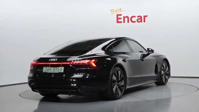 Audi e-tron GT