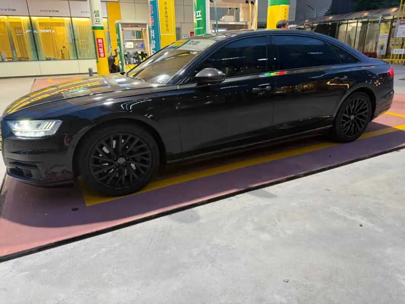 Audi A8