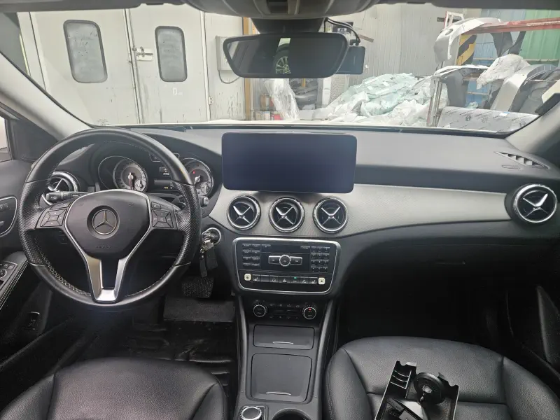 Mercedes-Benz GLA-Class