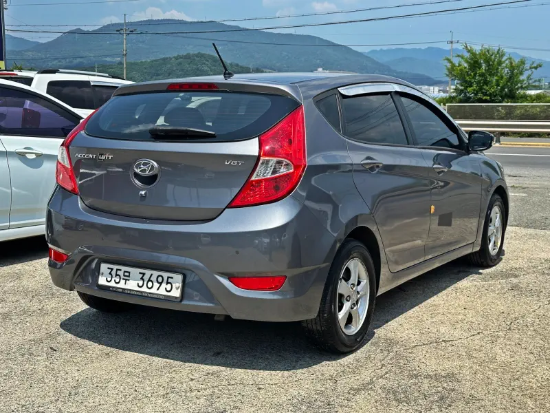 Hyundai Accent