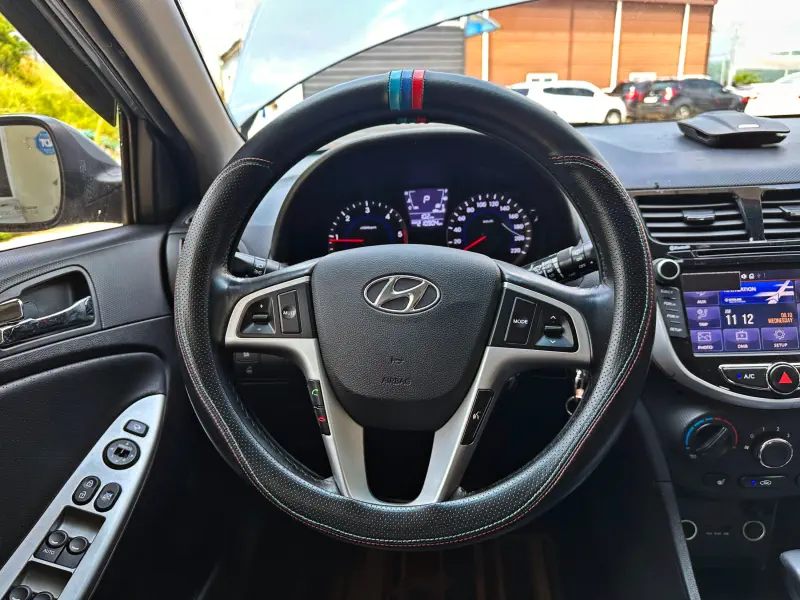 Hyundai Accent