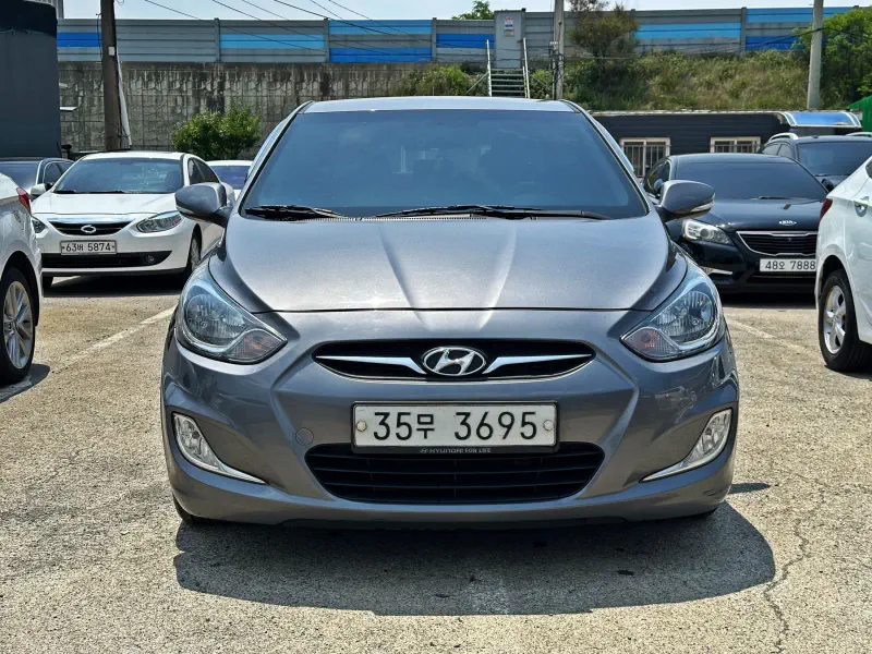 Hyundai Accent