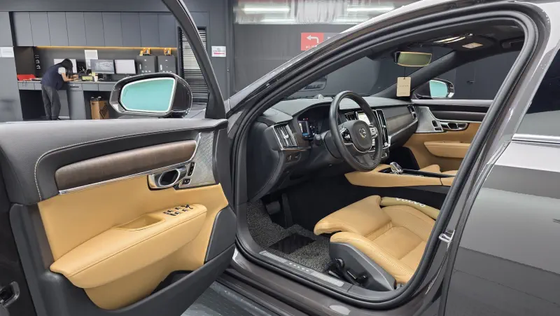 Volvo S90