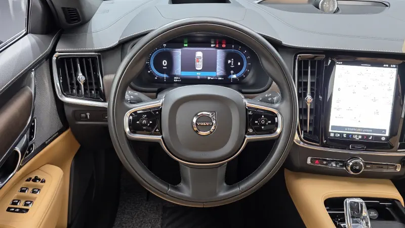 Volvo S90