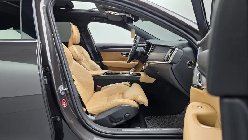 Volvo S90