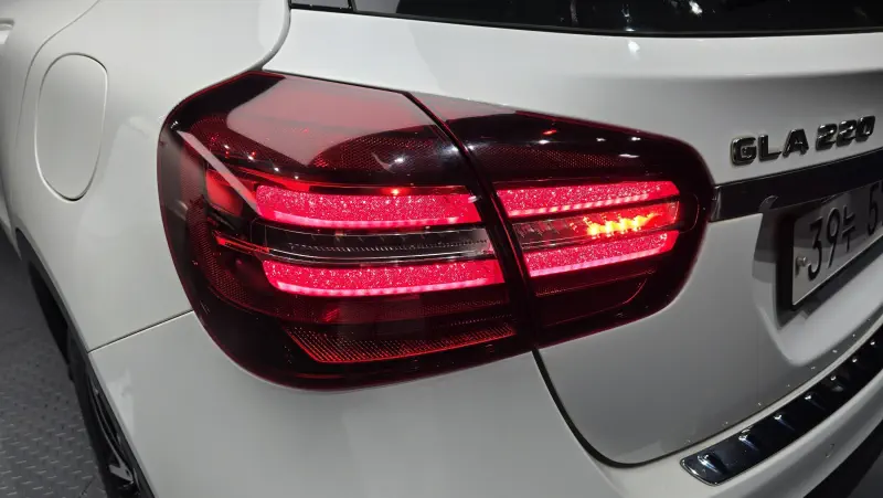 Mercedes-Benz GLA-Class