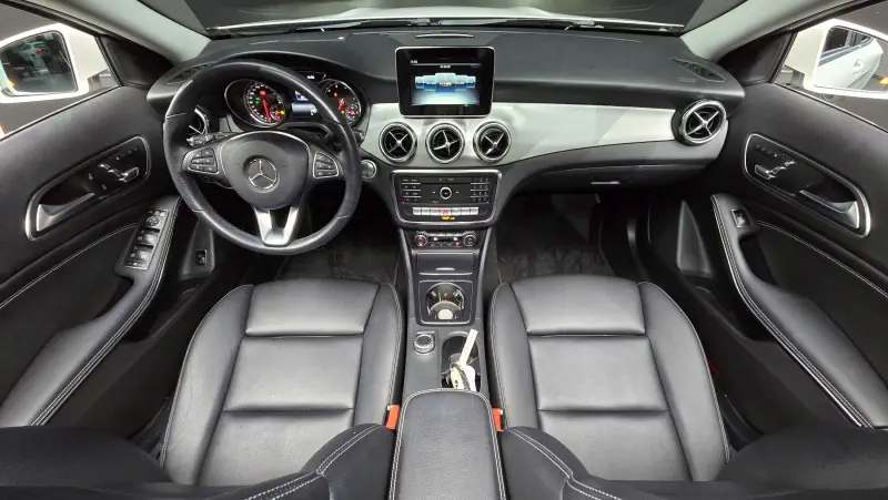 Mercedes-Benz GLA-Class